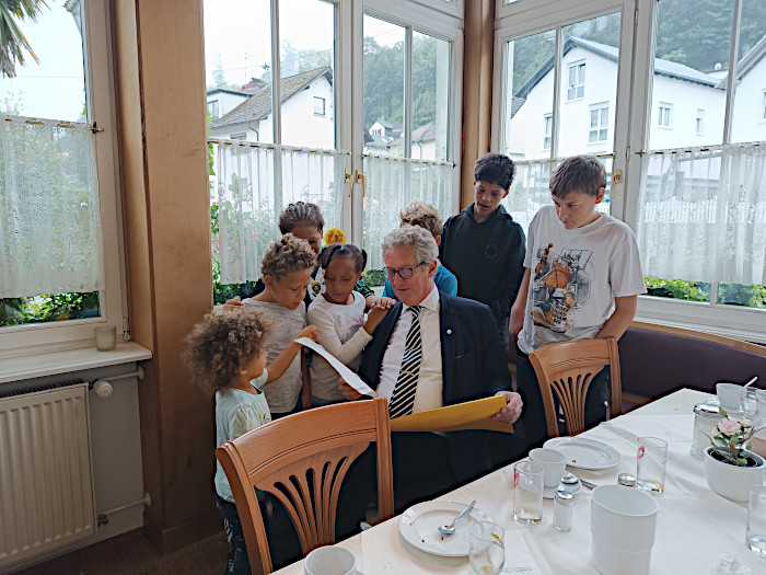 Ferienkinder mit 'Onkel Anton'