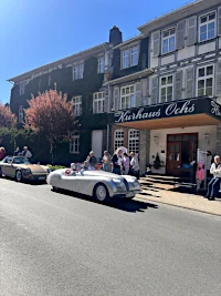 silberner Oldtimer beim Start zur Ochsentour No. 9