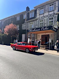 roter Ford Mustang beim Start zur Ochsentour No. 9